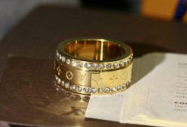 Picture of LV Ring _SKULVring11ly8612939